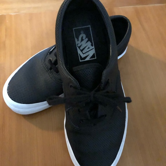 Awesome Van's Size 6 - Picture 2 of 4